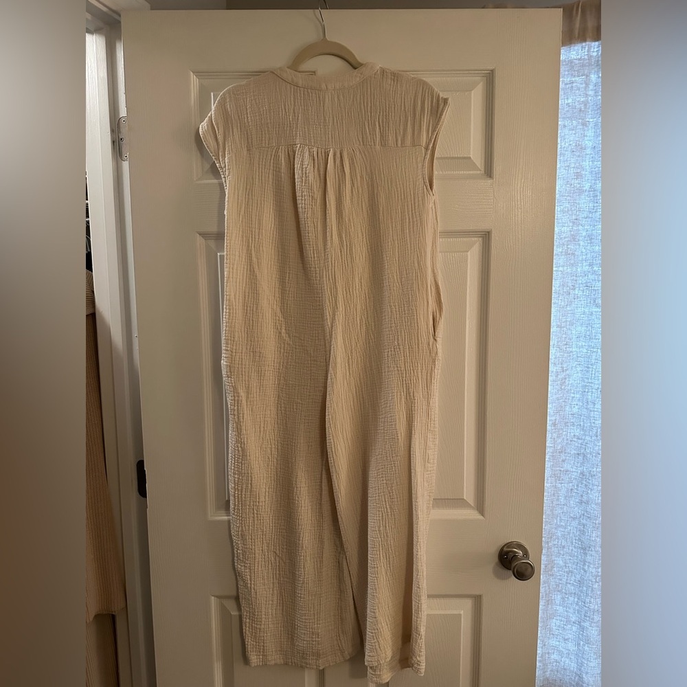 NWOT COMFY OVERSIZED CASUAL CREAM/OATMEAL JUMPSUIT WITH BUTTONS - Picture 9 of 9